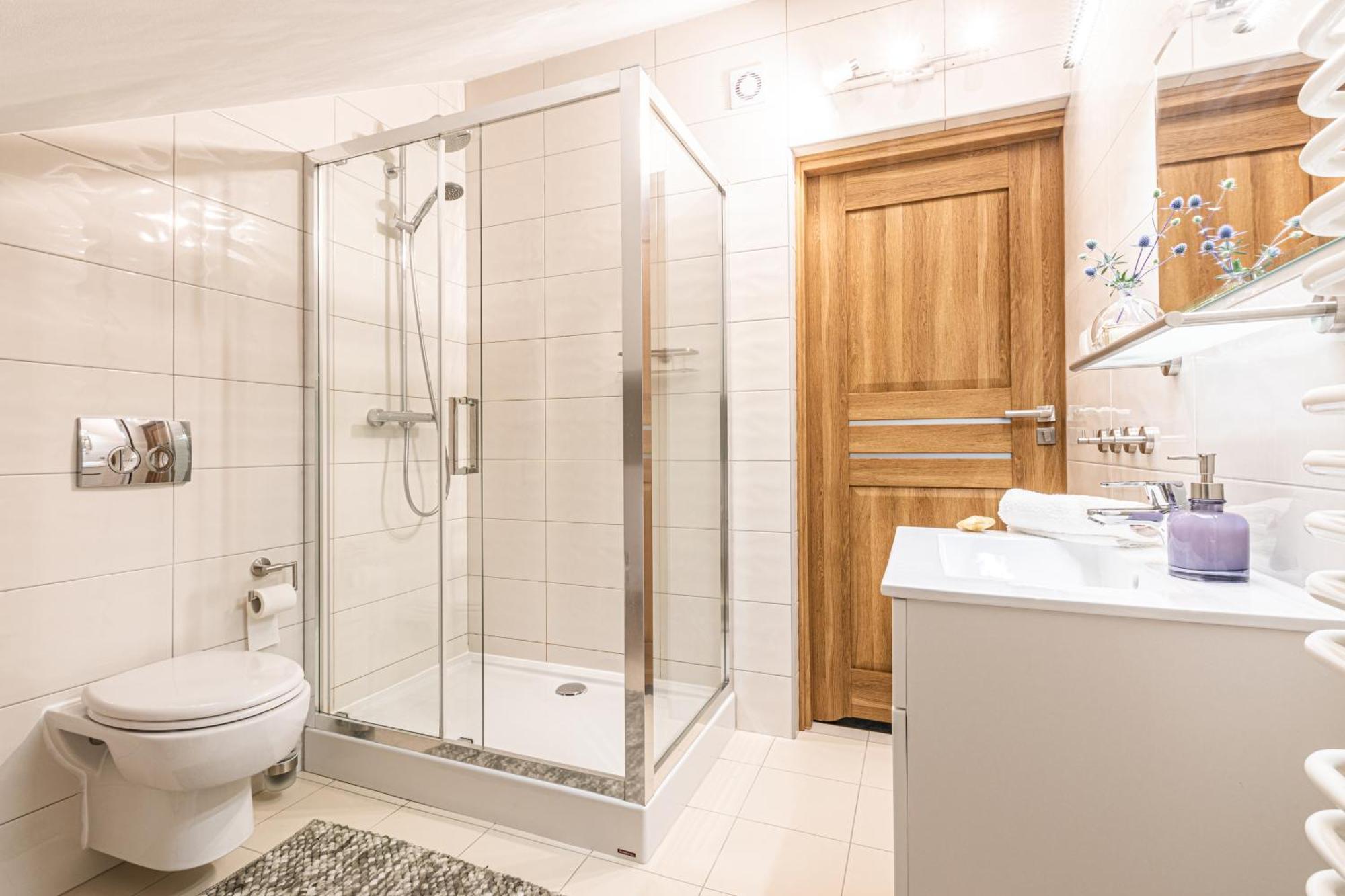 Nad Stawem Apartment *